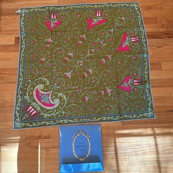 VTG Emilio Pucci silk large silk scarf made in Italy NWT in original package - Picture 9 of 15